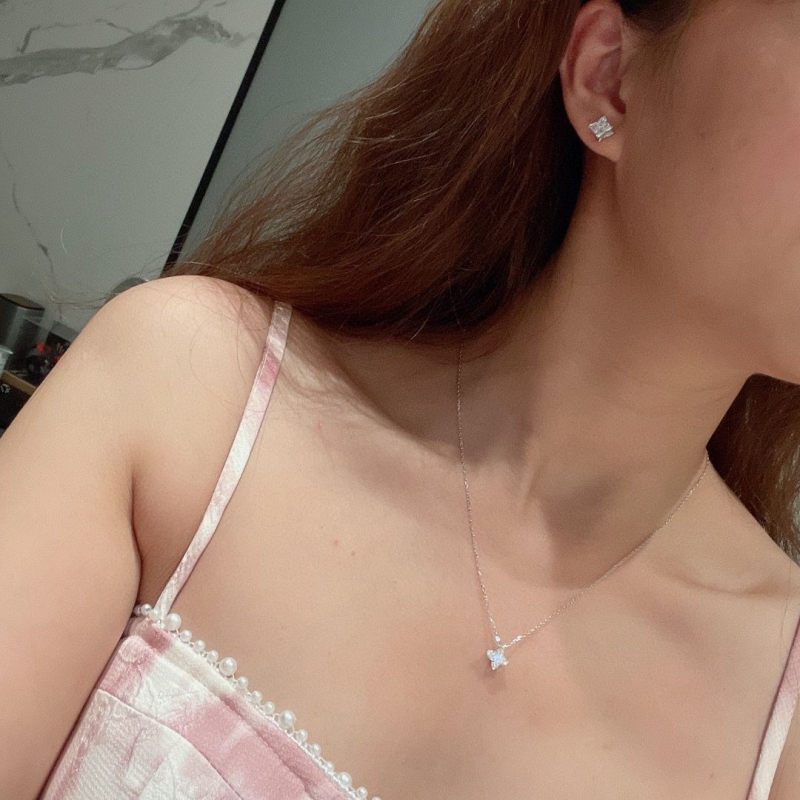 LV Necklaces